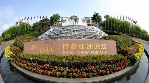 你的脸上长满了斑是什么歌（你的脸上你的表情什么歌）